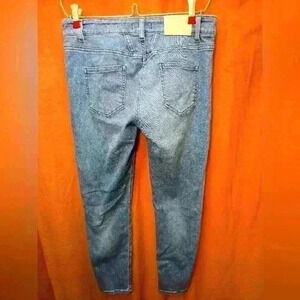 Closed Italian skinny Jean sz27